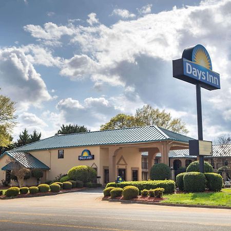Days Inn By Wyndham Thomaston Kültér fotó