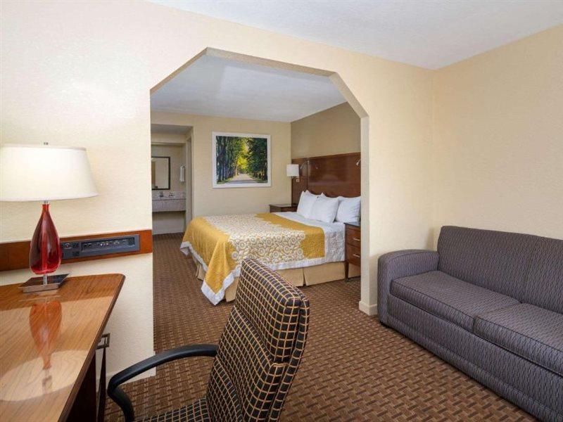 Days Inn By Wyndham Thomaston Kültér fotó