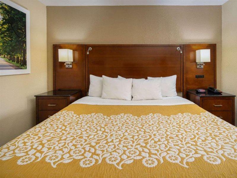 Days Inn By Wyndham Thomaston Kültér fotó